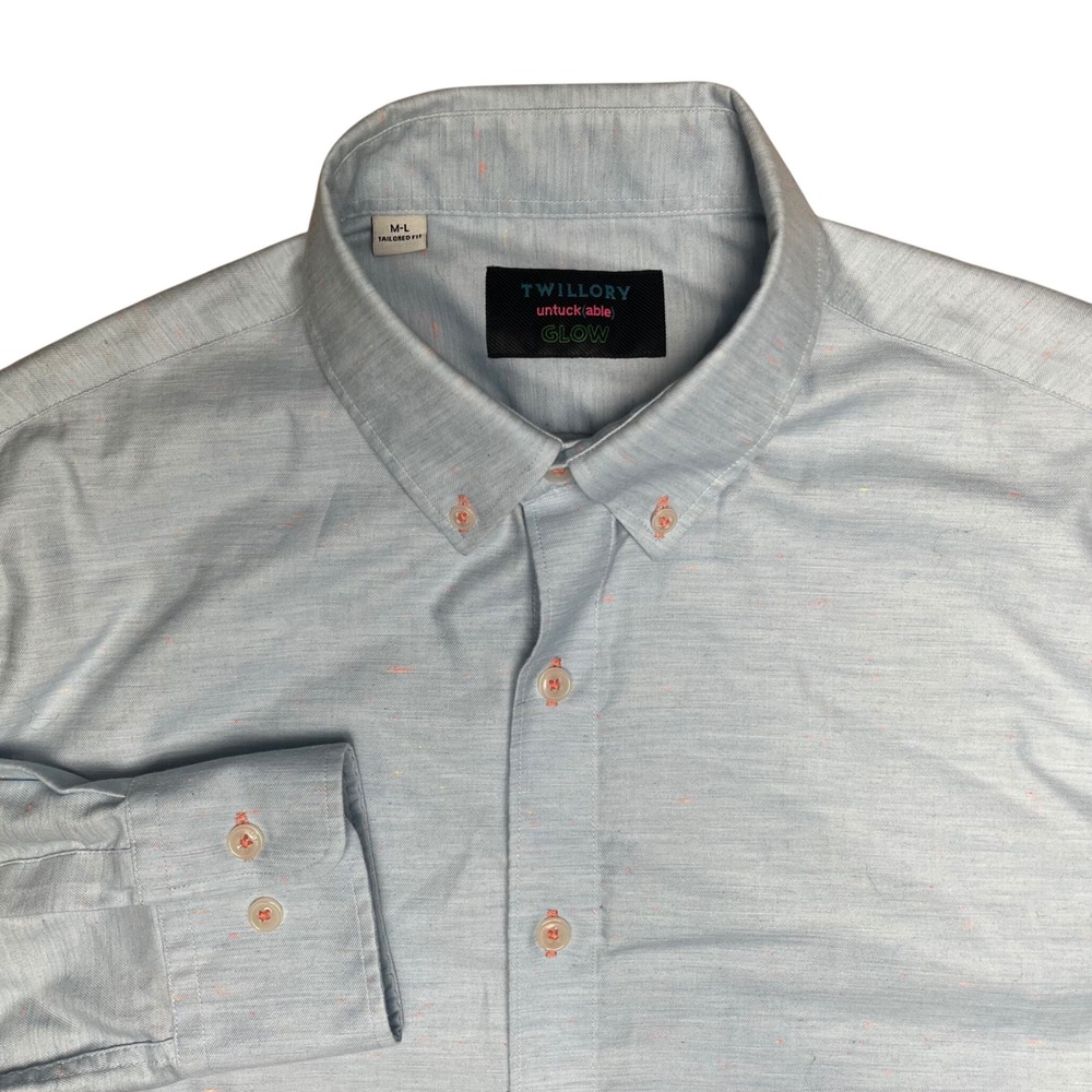 Twillory Untuckable Glow Shirt Mens M-L Light Blue Tailored Fit Neps Button Down